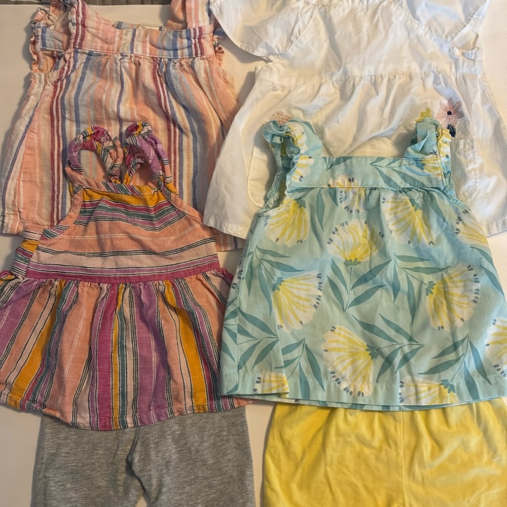 Bundle of 12 month baby girl clothes.